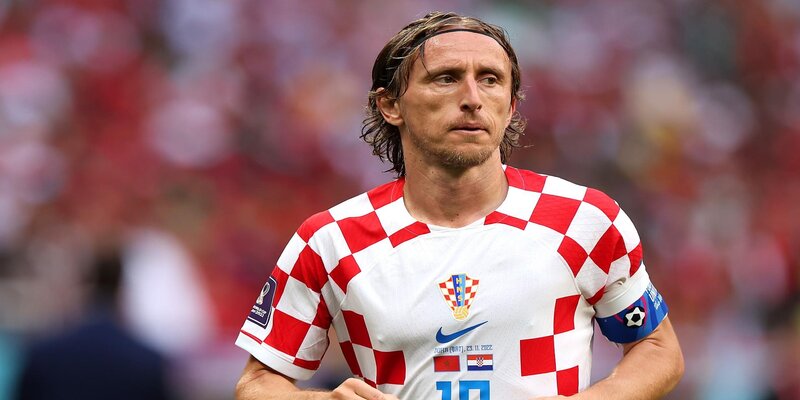 Unveiling the Secrets of Modric's Midfield Magic